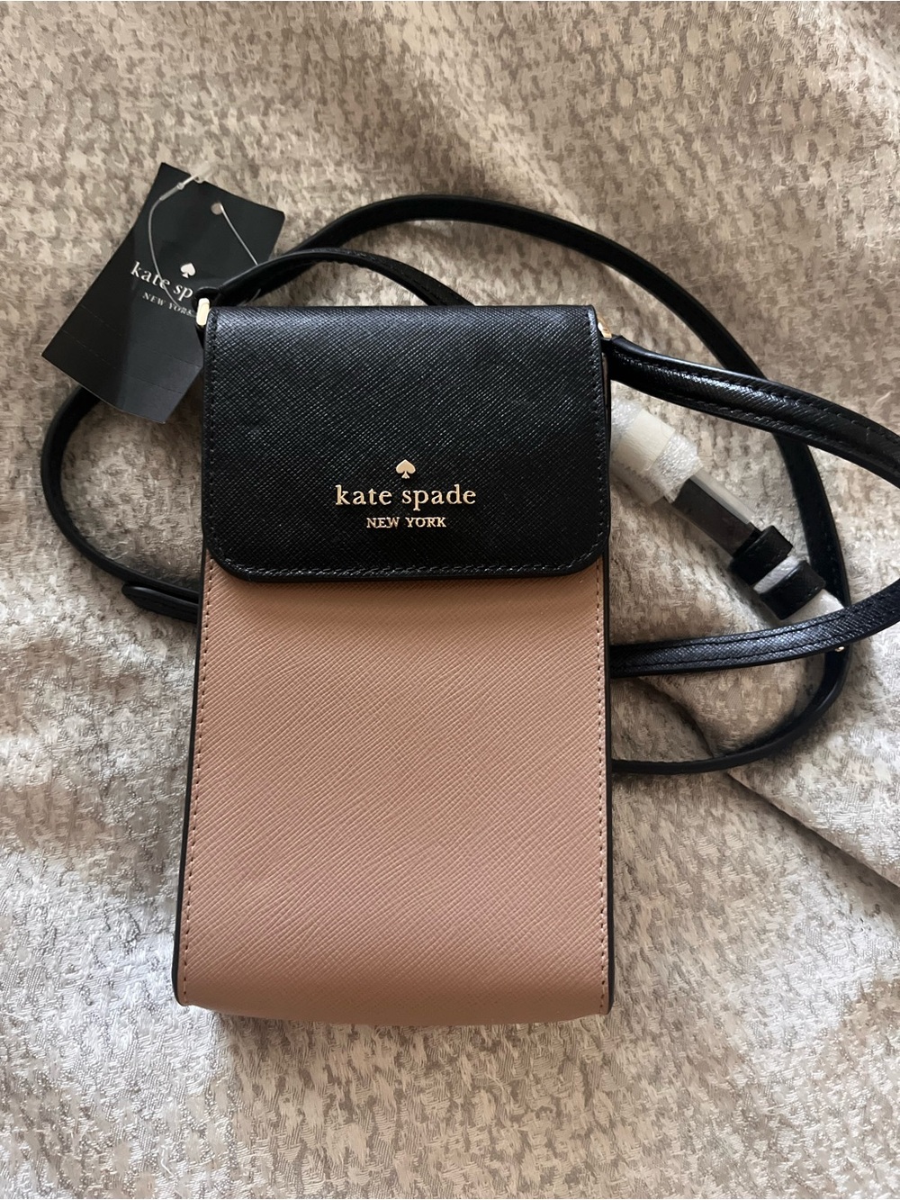 kate spade Black & Beige Saffiano Crossbody Phone Bag NWT